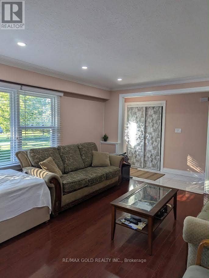9800 Britannia Road — photo 4 of 9