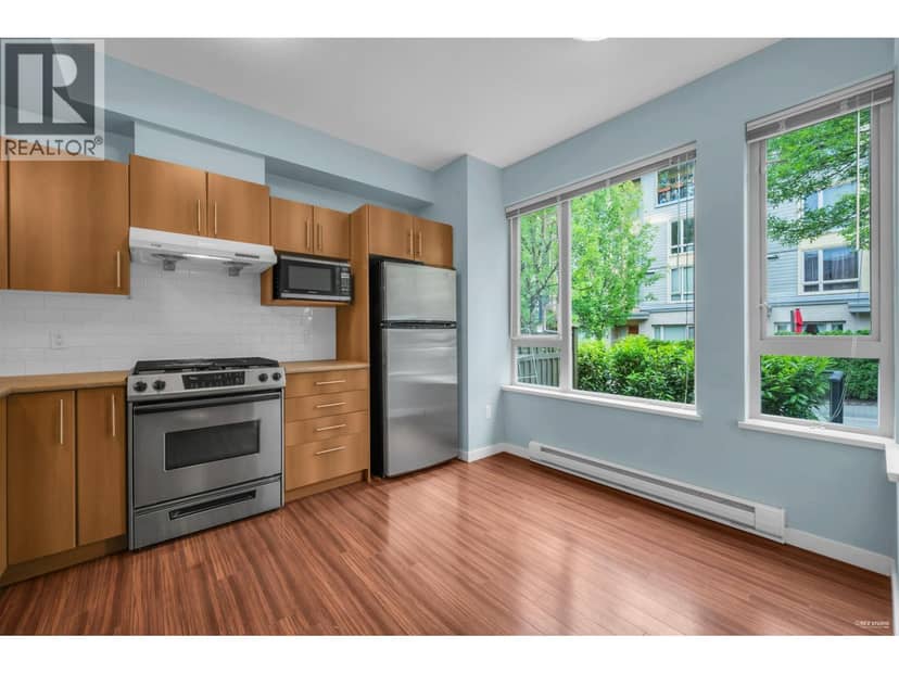 51 9229 UNIVERSITY CRESCENT, Burnaby