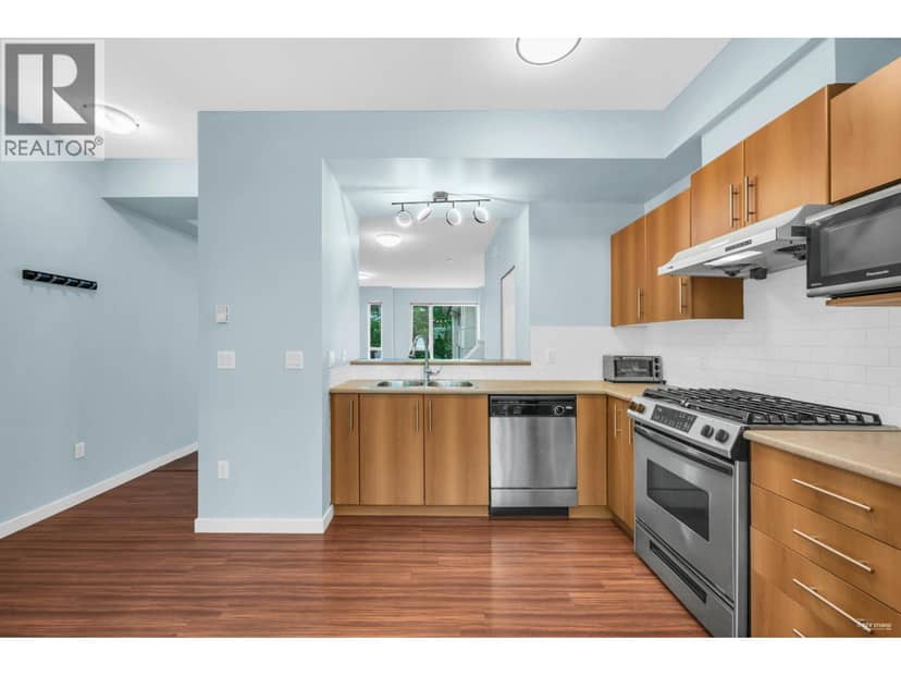 51 9229 UNIVERSITY CRESCENT, Burnaby, photo 6