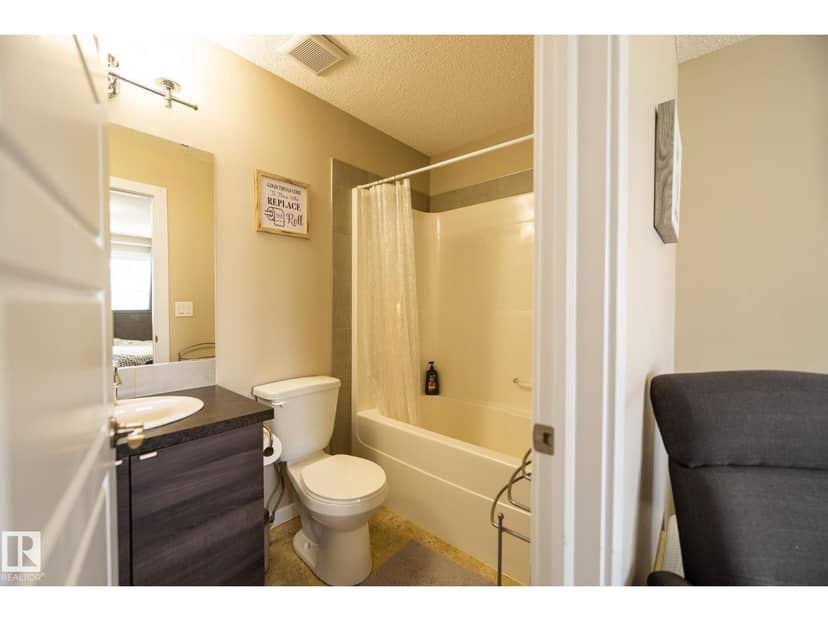 #4 3710 Allan Dr SW — photo 20 of 40