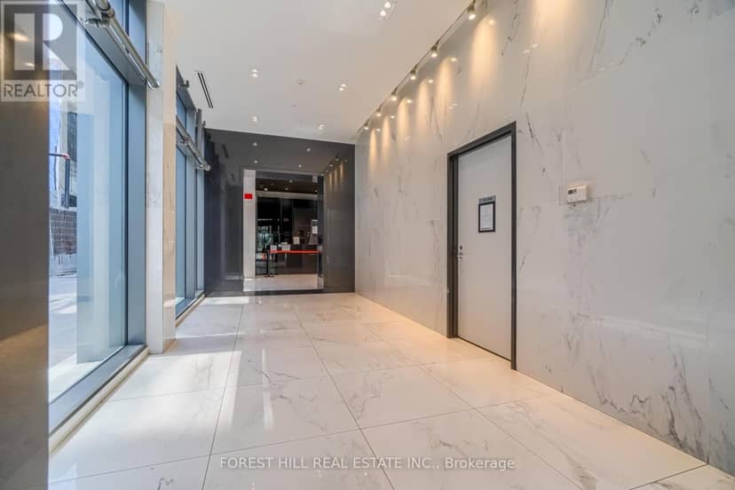 205 - 39 Brant Street — photo 6 of 26