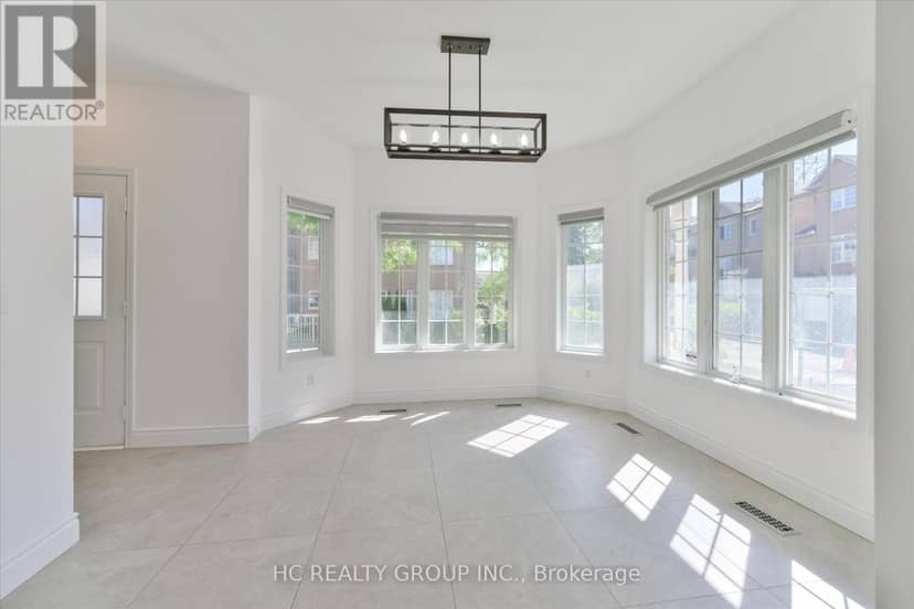 6 - 5 St Moritz Way — photo 18 of 39