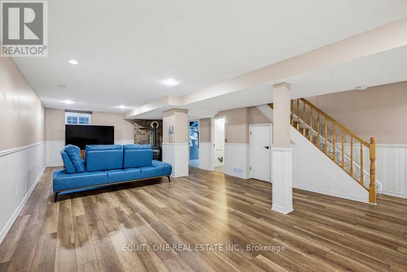35 Ivylea Street — photo 40 of 40