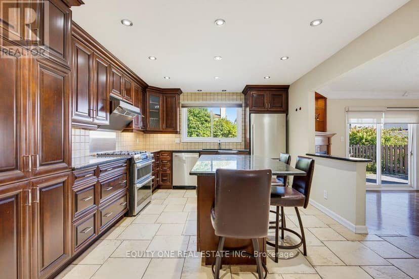 35 Ivylea Street — photo 9 of 40