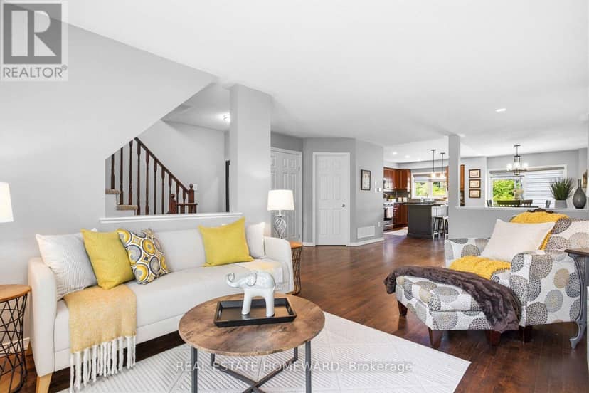 10 - 571 Longworth Avenue E — photo 4 of 37