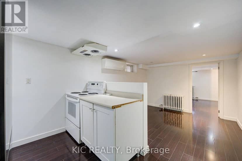 35 Montcalm Avenue NW — photo 14 of 30