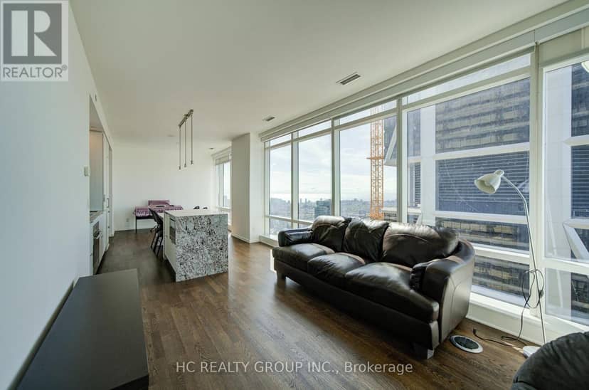 6209 - 1 Bloor Street E — photo 14 of 32