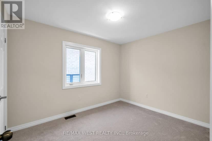 43 Ed Ewert Avenue — photo 13 of 22