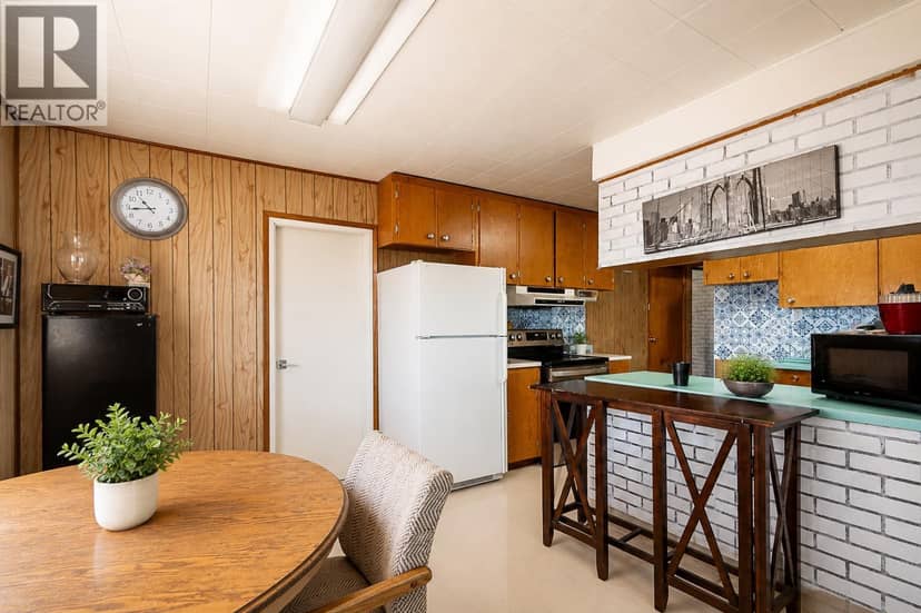 1303 JOHNSON STREET, Coquitlam, photo 3