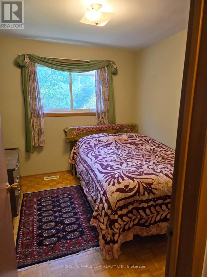 410 Lakeview Drive — photo 12 of 24