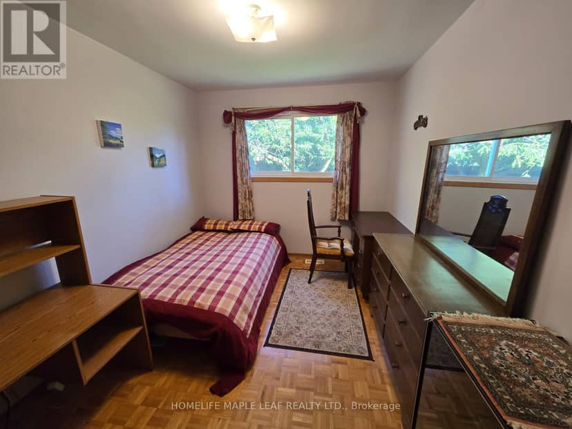 410 Lakeview Drive — photo 16 of 24