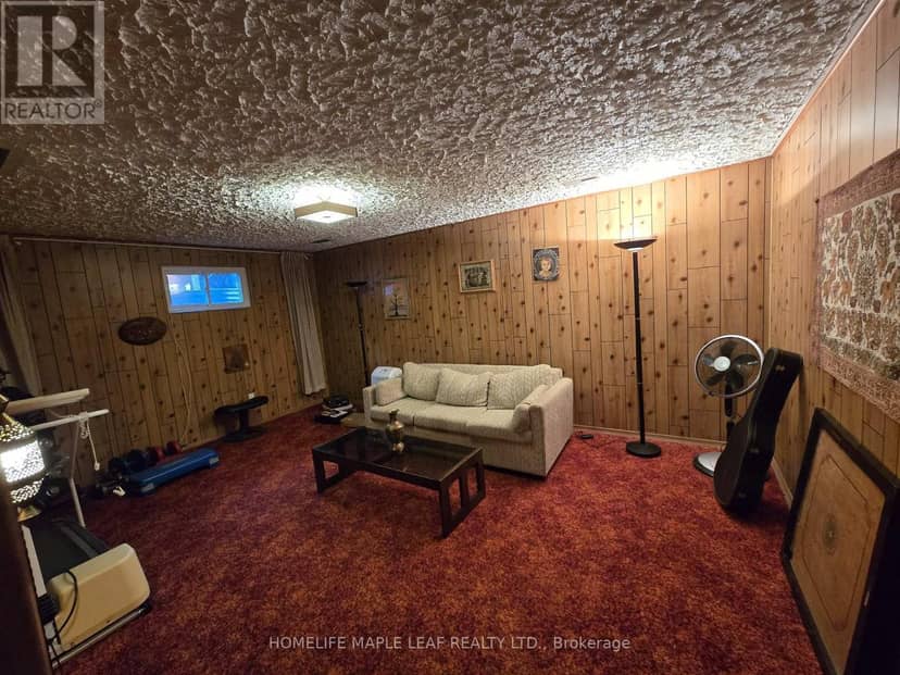 410 Lakeview Drive — photo 18 of 24