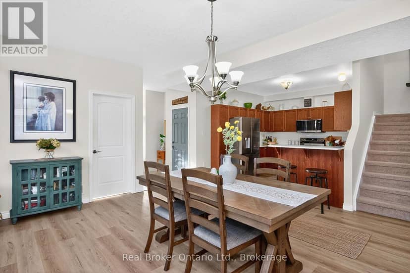 438 Shewfelt Crescent — photo 18 of 40