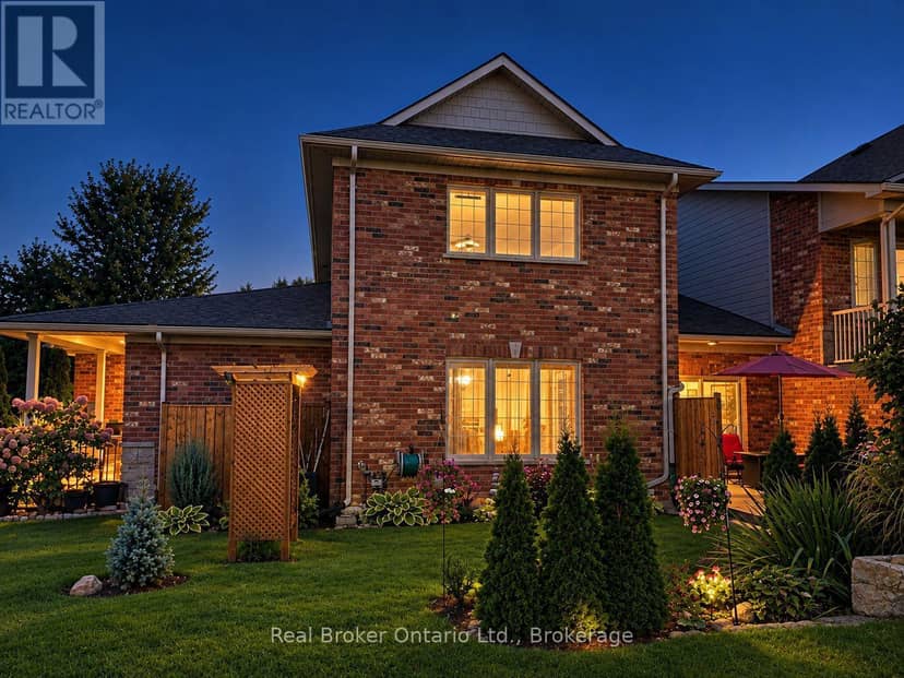 438 Shewfelt Crescent — photo 3 of 40