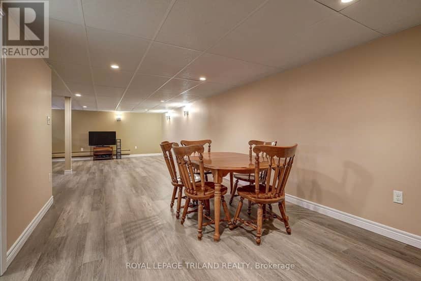 58 Vanbuskirk Drive — photo 33 of 40