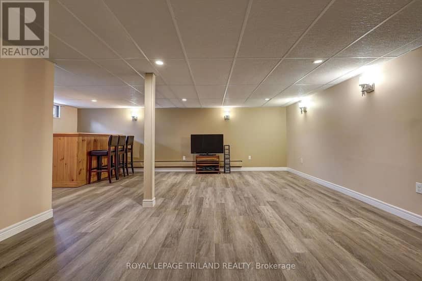 58 Vanbuskirk Drive — photo 35 of 40