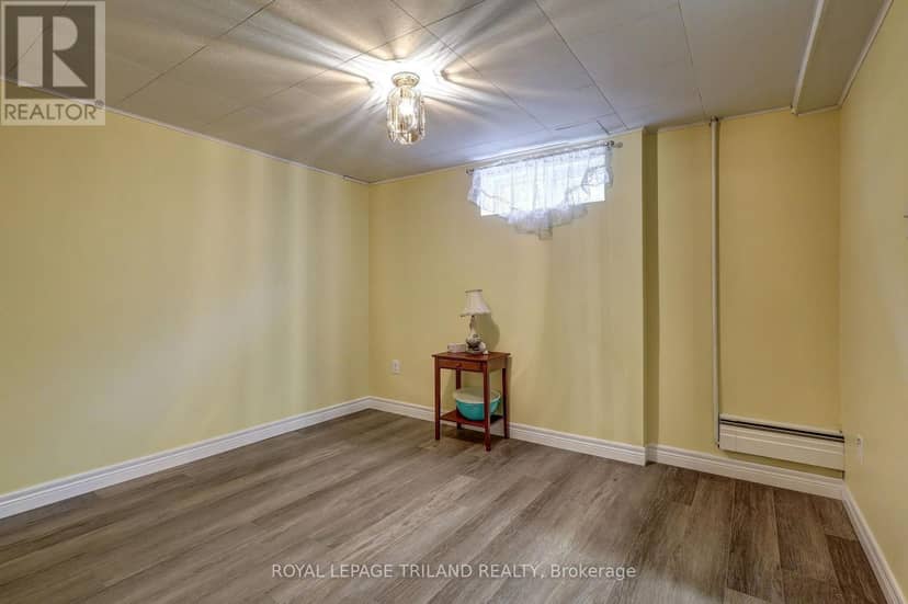 58 Vanbuskirk Drive — photo 39 of 40
