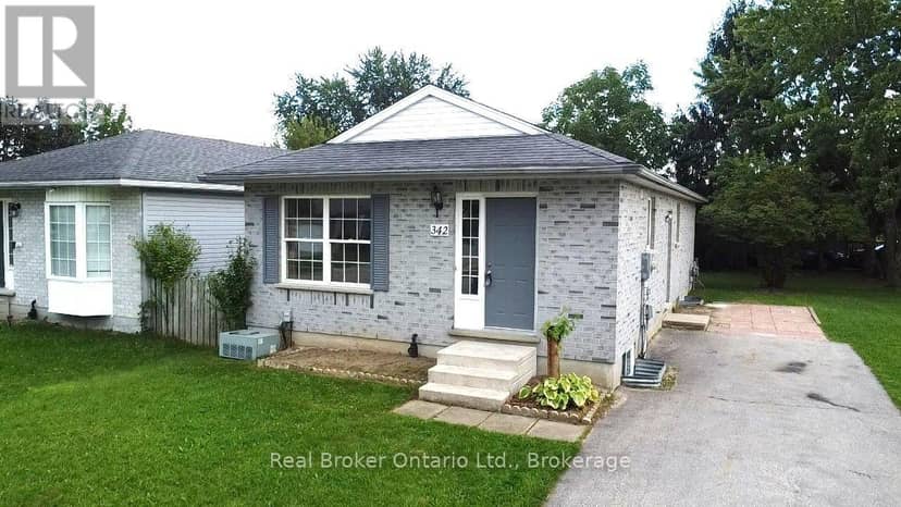 342 Fleming Drive, London East, photo 2