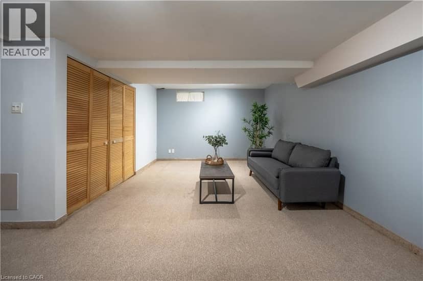 237 GREY FOX Drive — photo 13 of 33
