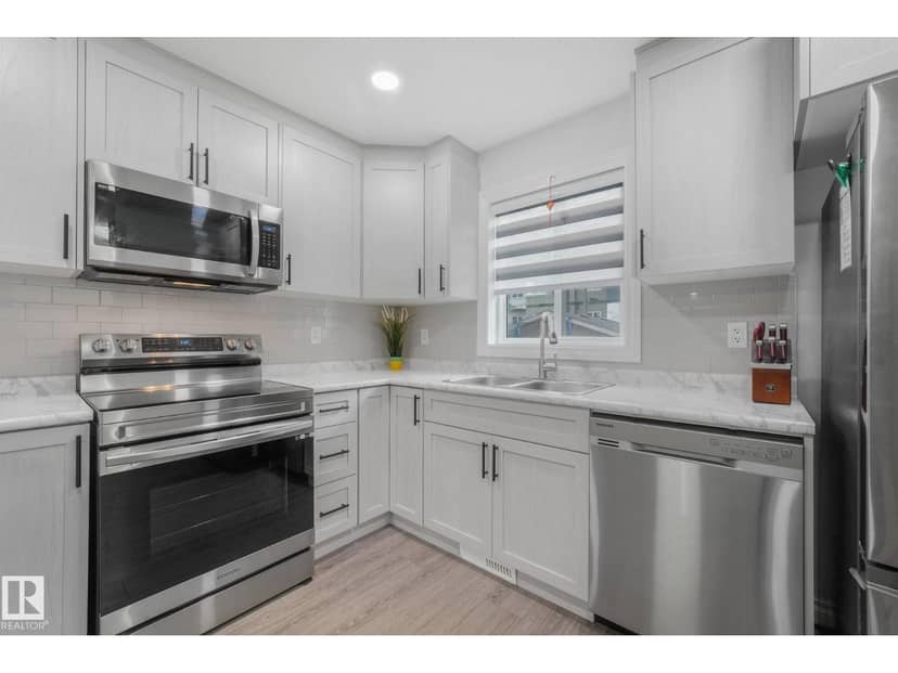 12843 67 ST NW, Edmonton, photo 2