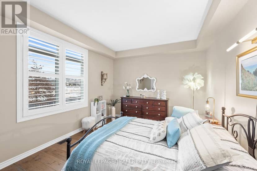298 Pembina Private — photo 23 of 40
