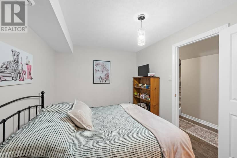 298 Pembina Private — photo 34 of 40