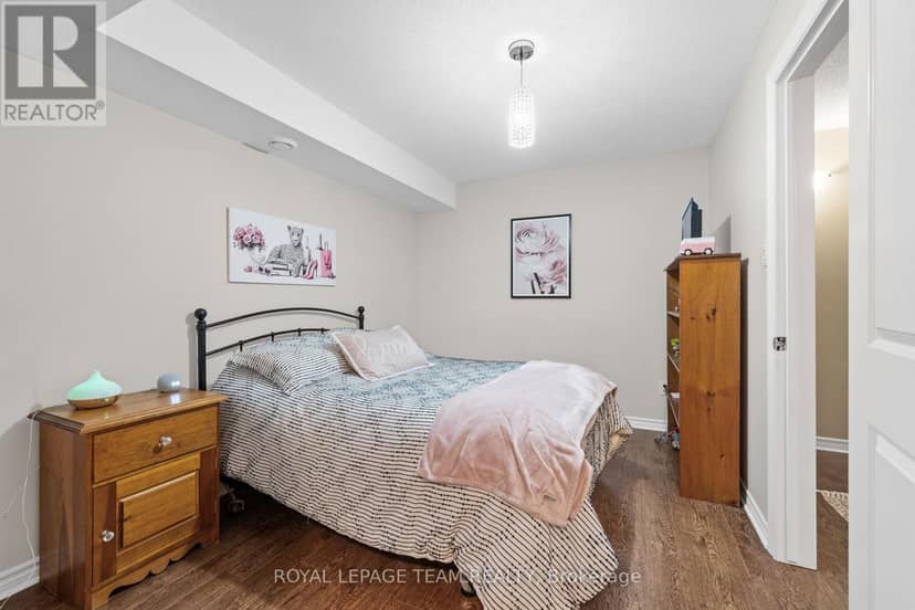 298 Pembina Private — photo 36 of 40