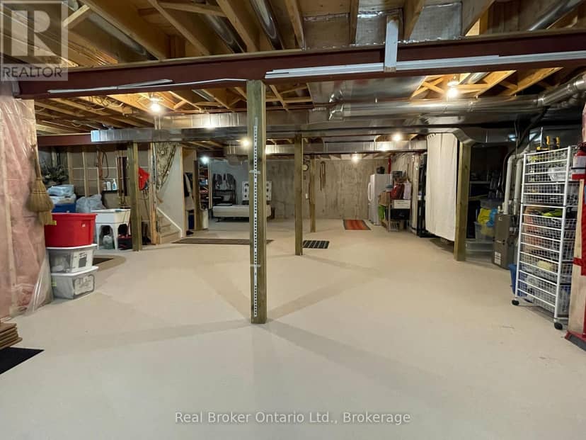 438 Shewfelt Crescent — photo 31 of 40