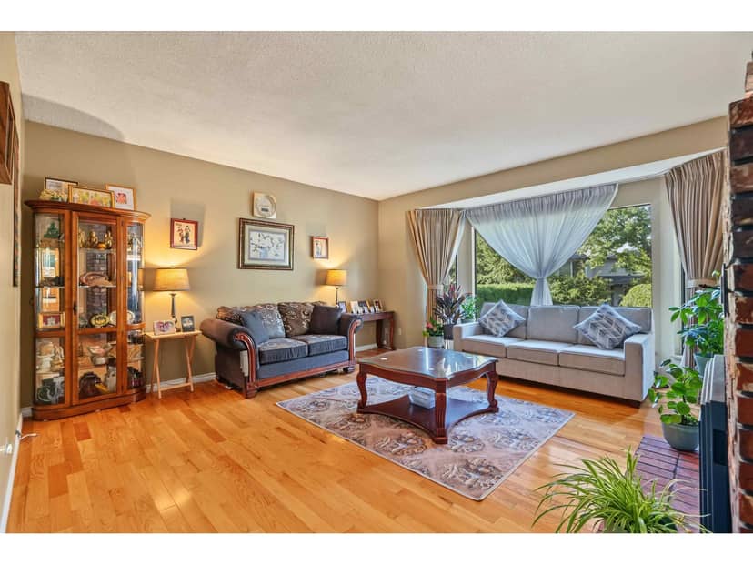 15676 97A AVENUE, Surrey, photo 4