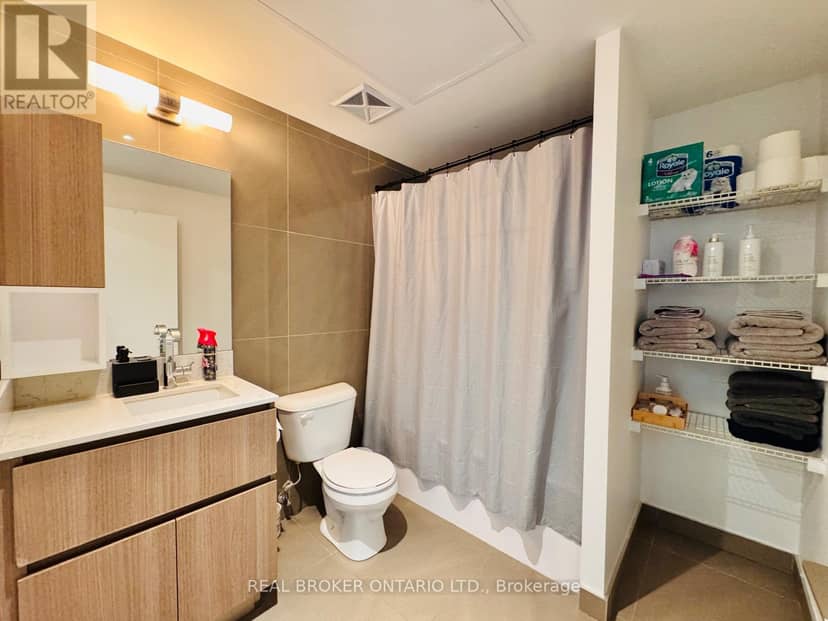 717 - 15 Baseball Place — photo 13 of 28