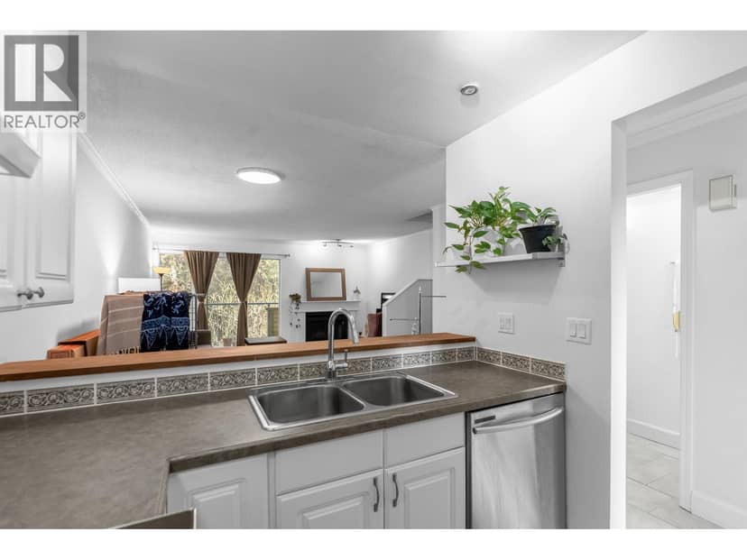 35 2978 WALTON AVENUE, Coquitlam, photo 4