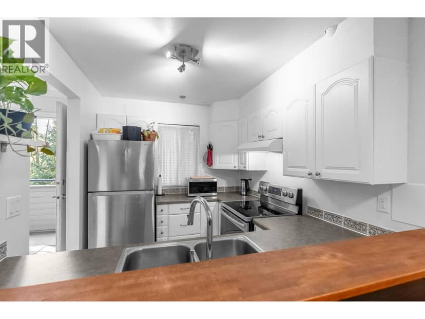 35 2978 WALTON AVENUE, Coquitlam