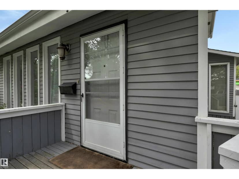 10524 75 AV NW, Edmonton, photo 3
