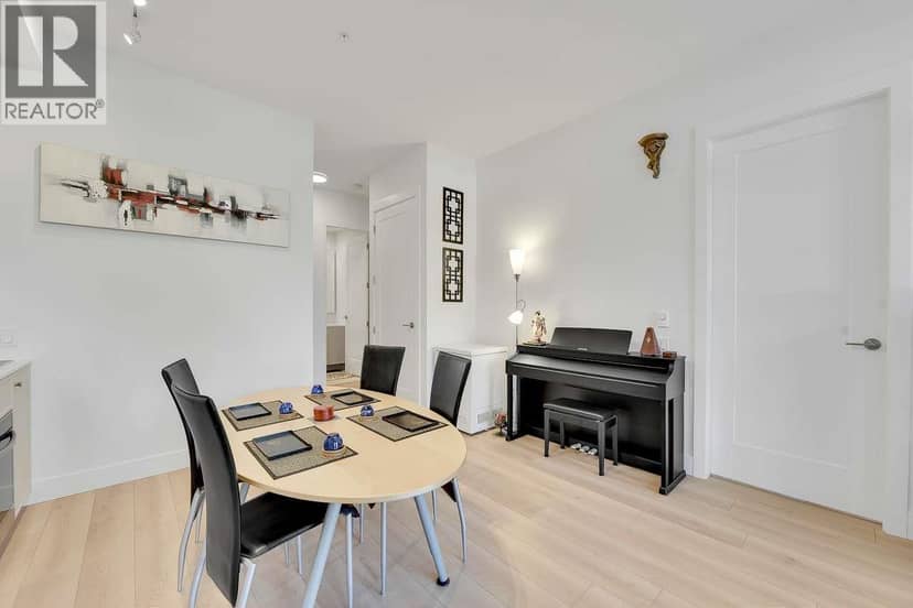 211 708 EDGAR AVENUE, Coquitlam, photo 8