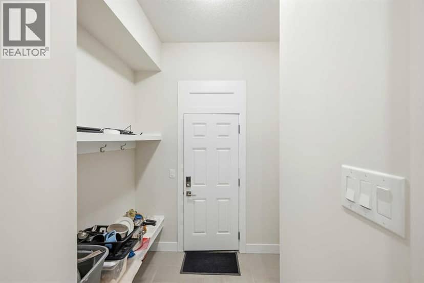 228 Carringham Road NW — photo 20 of 40