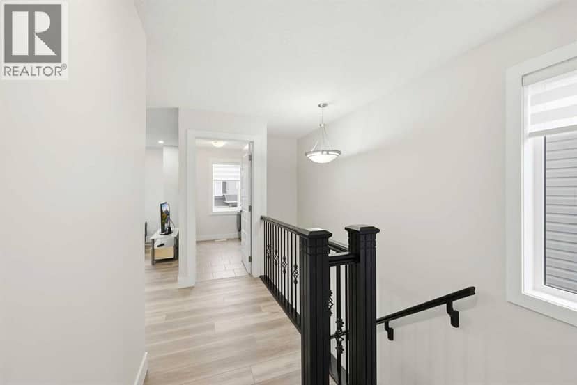 228 Carringham Road NW — photo 22 of 40
