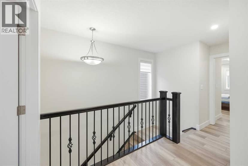 228 Carringham Road NW — photo 23 of 40