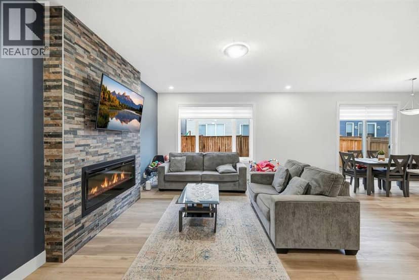 228 Carringham Road NW, Calgary, photo 8