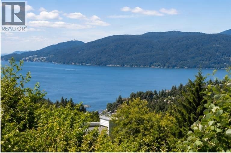 4783 WESTWOOD PLACE, West Vancouver, photo 2