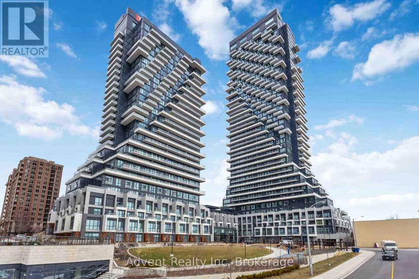 518 - 30 Inn On The Park Drive, Toronto, photo 2