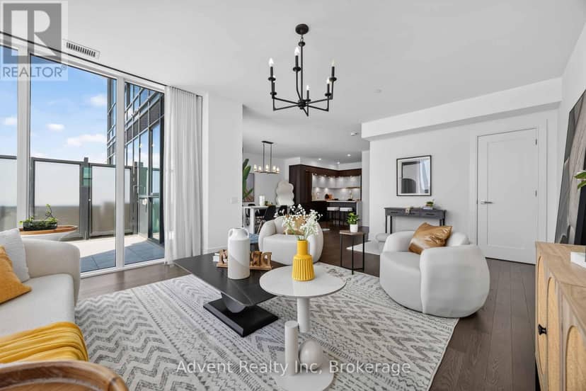 518 - 30 Inn On The Park Drive, Toronto