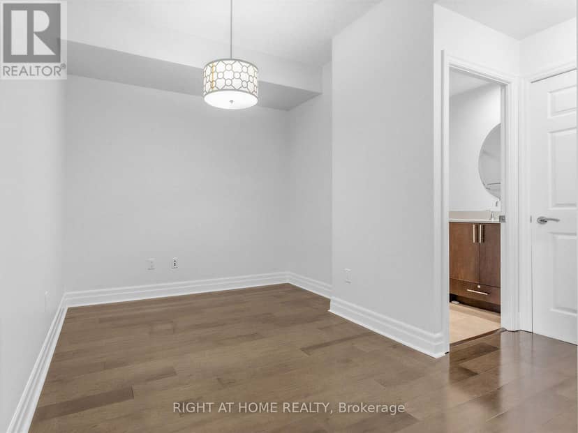 1810 - 35 Balmuto Street — photo 17 of 30