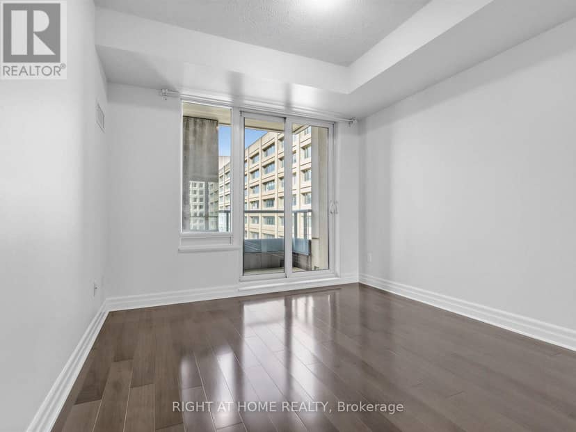 1810 - 35 Balmuto Street — photo 19 of 30