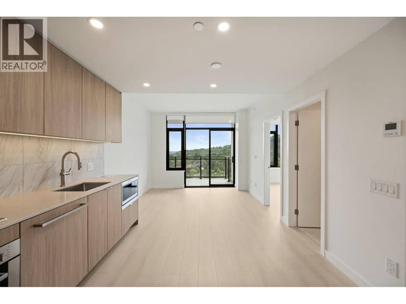 2XXX 626 CLAREMONT STREET, Coquitlam