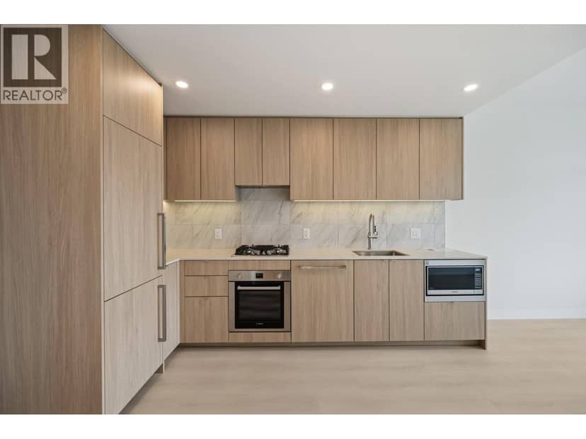 2XXX 626 CLAREMONT STREET, Coquitlam, photo 3