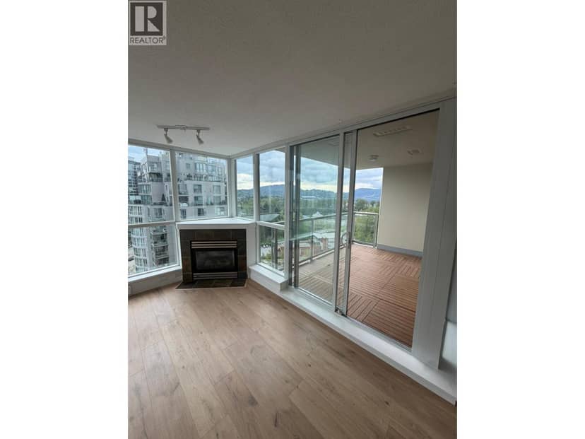 1603 235 GUILDFORD WAY, Port Moody, photo 3
