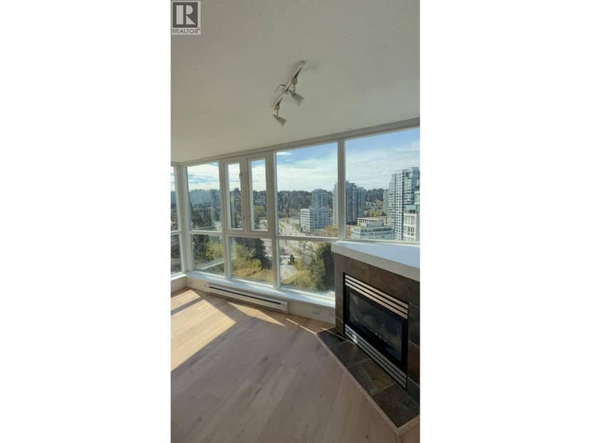 1603 235 GUILDFORD WAY, Port Moody, photo 6