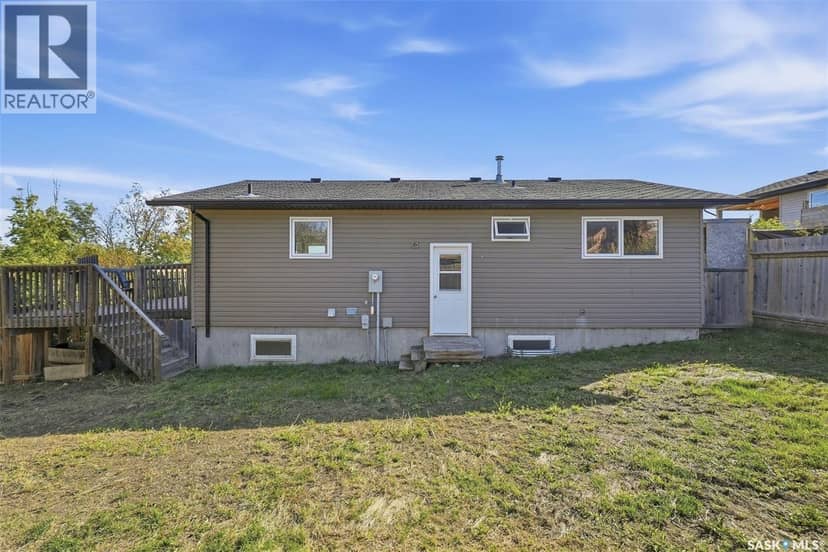 218 Jean STREET E — photo 33 of 40