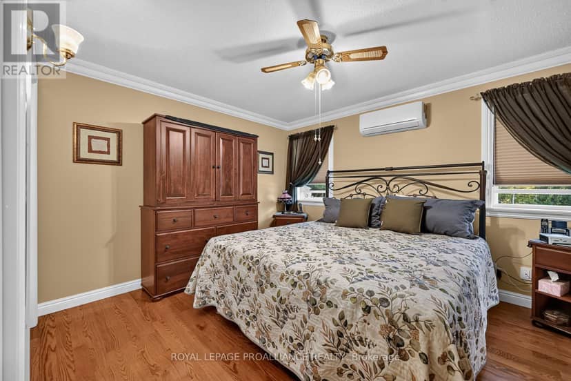 4709 Corbett Street — photo 15 of 39