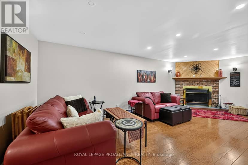 4709 Corbett Street — photo 22 of 39